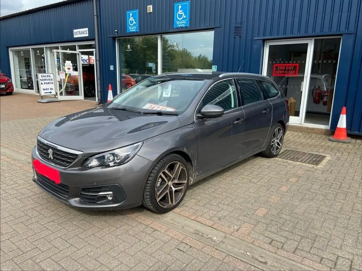2017 Peugeot 308 - Image 2