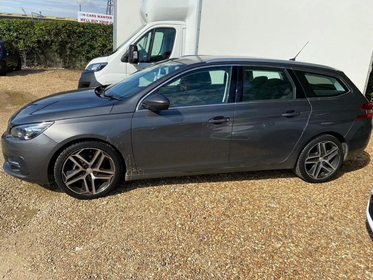 2017 Peugeot 308 - Image 4
