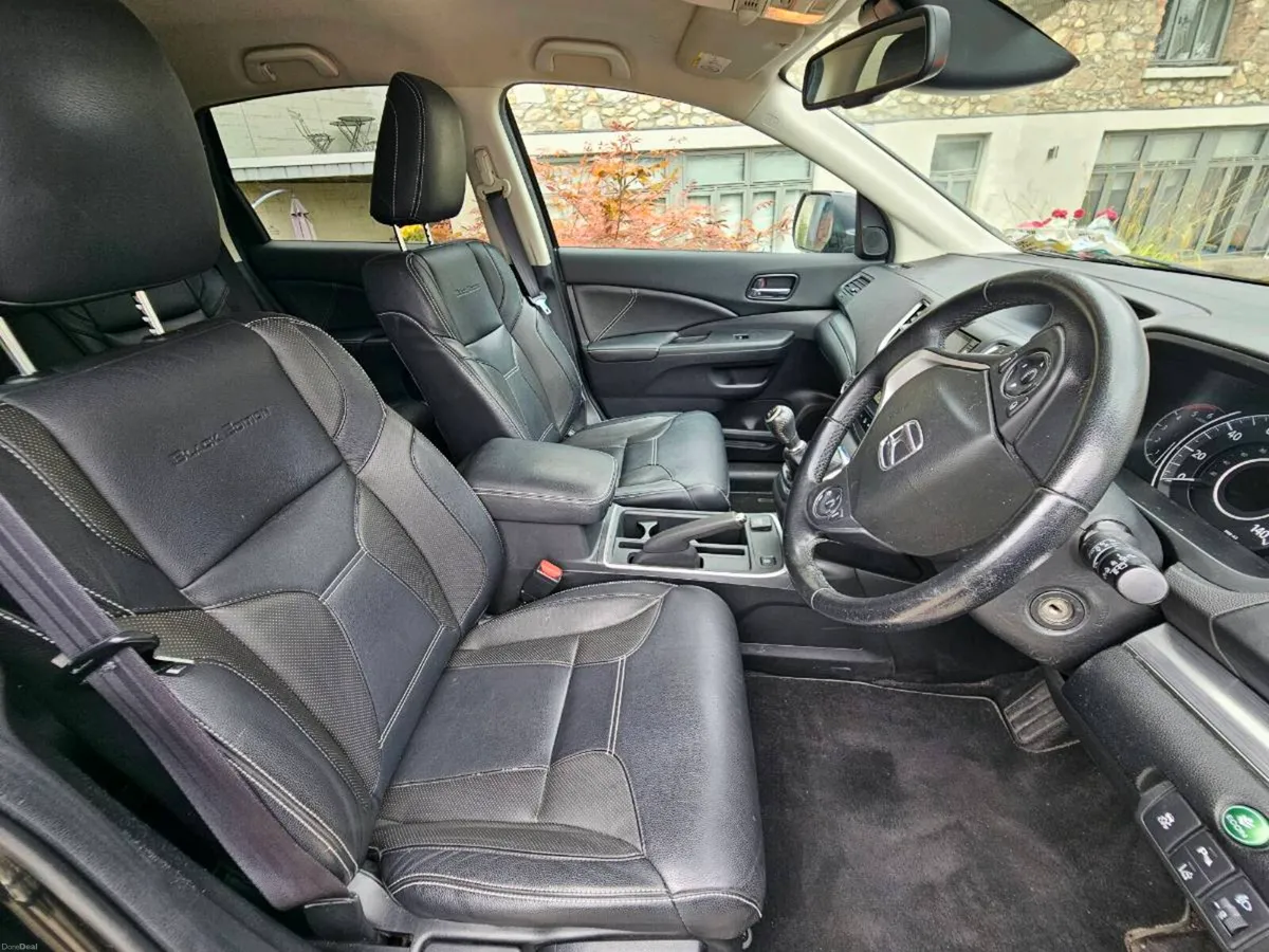Honda CRV Black Edition - Image 5
