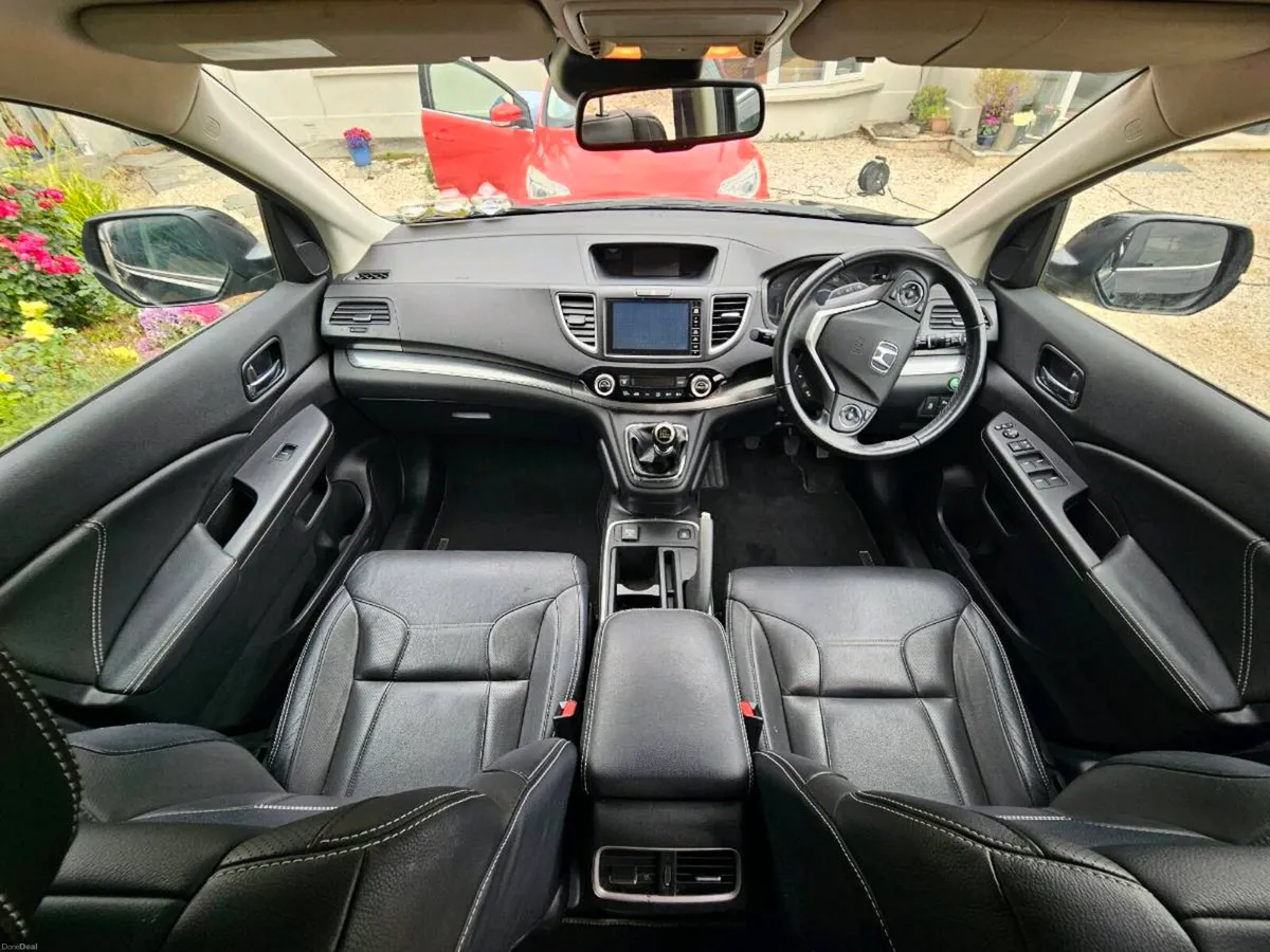 Honda CRV Black Edition - Image 3