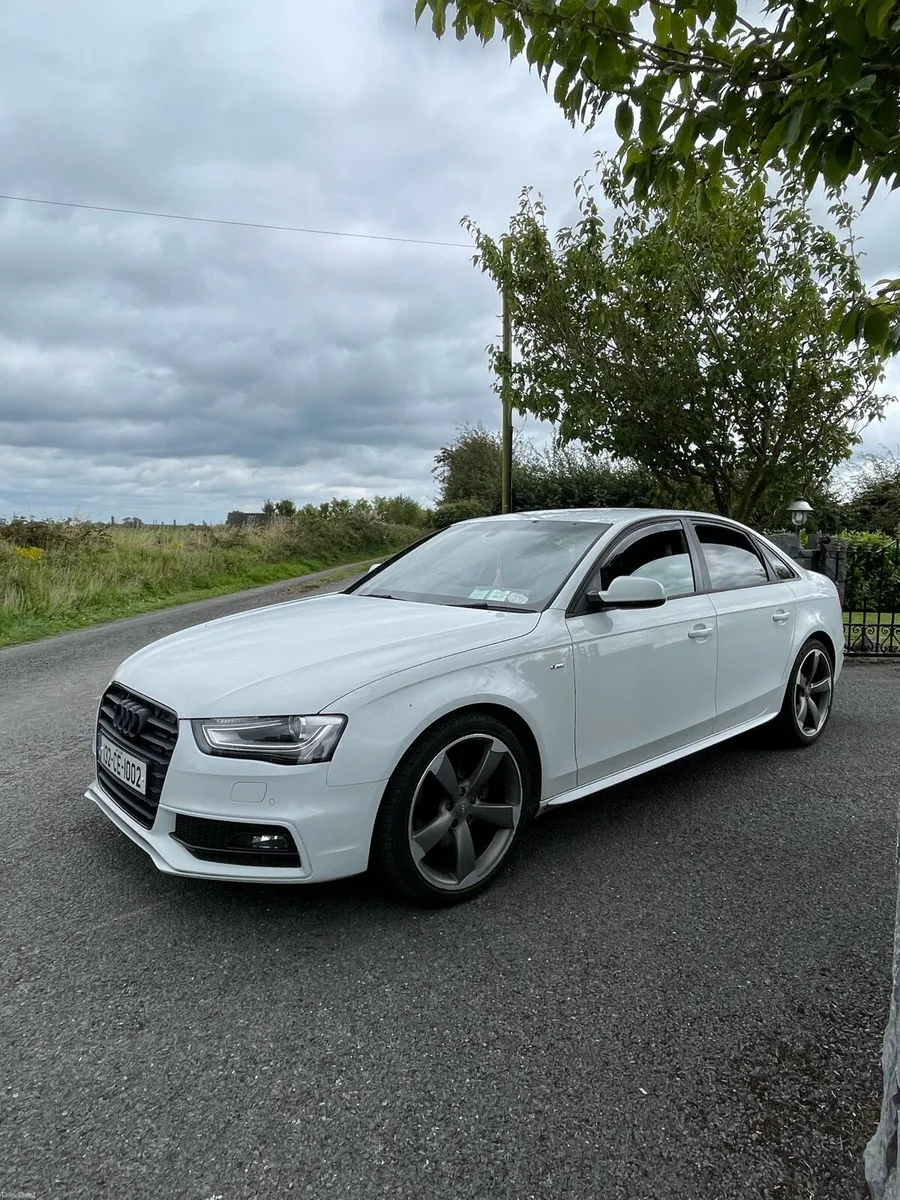 132 Audi A4 2.0 TDI S-Line Black Edition - Image 4