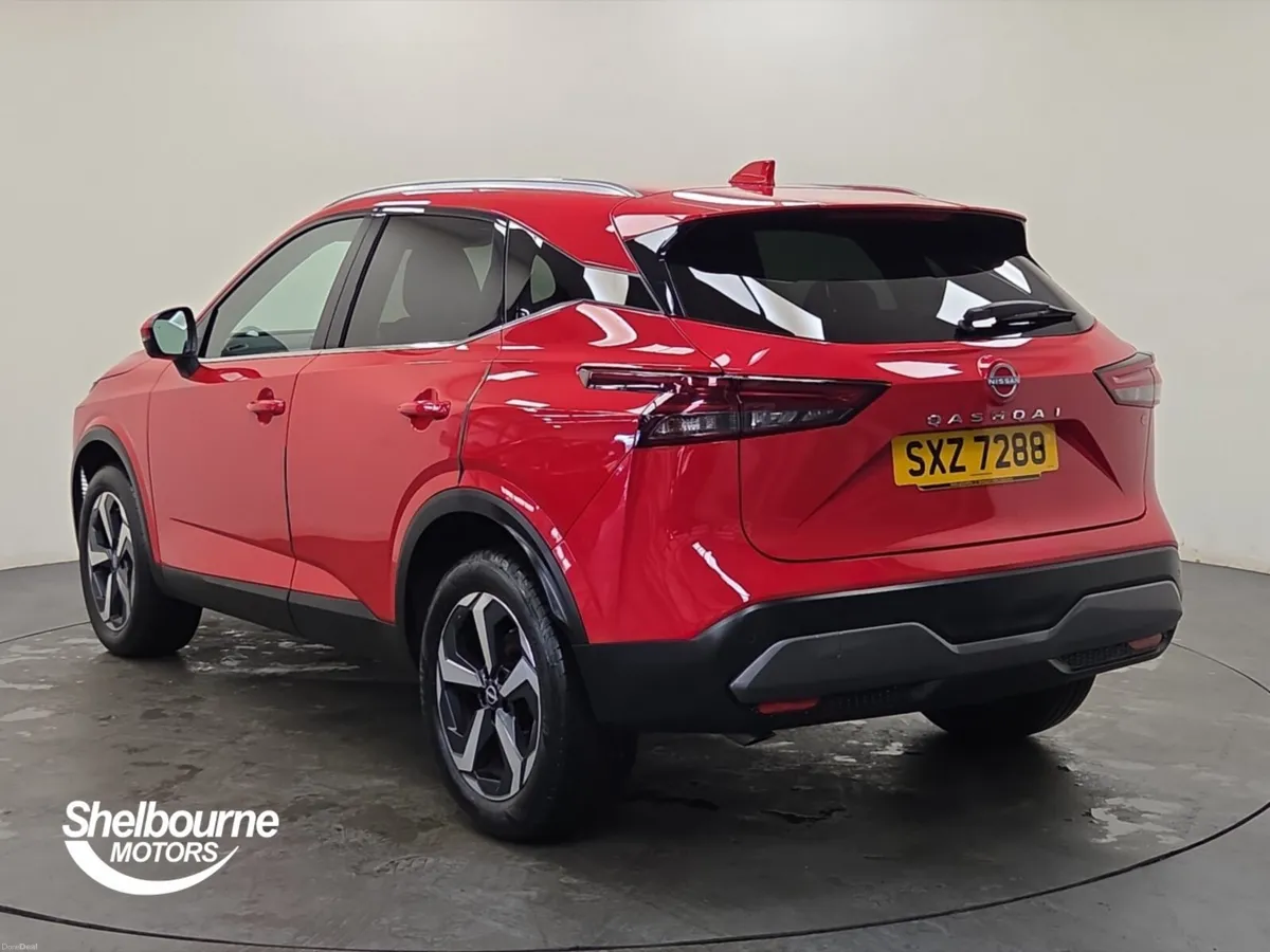 Nissan Qashqai 1.3 DiG-T MH N-Connecta 5dr - Image 2