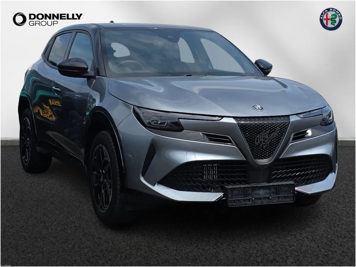 Alfa Romeo Junior Hatchback - Image 1