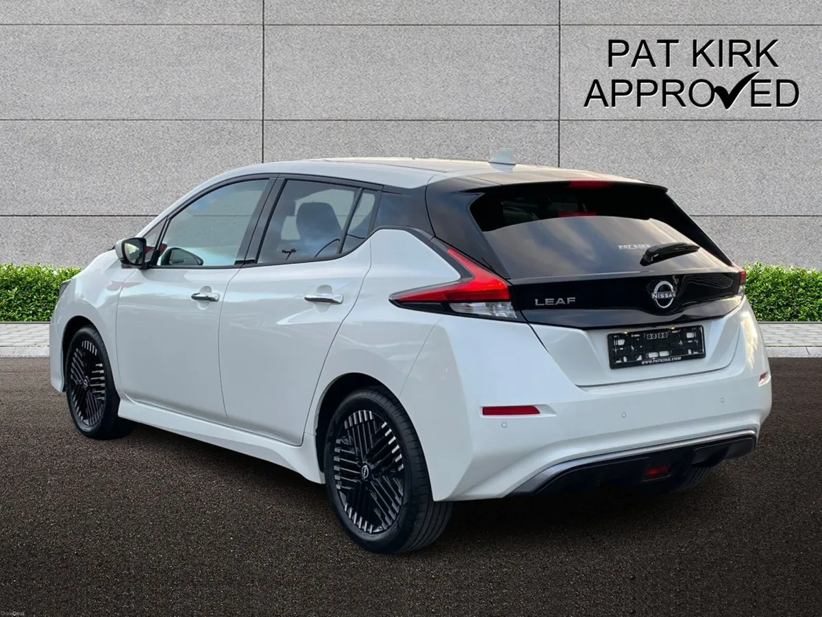 Nissan LEAF Leaf Hatchback Tekna - Image 3