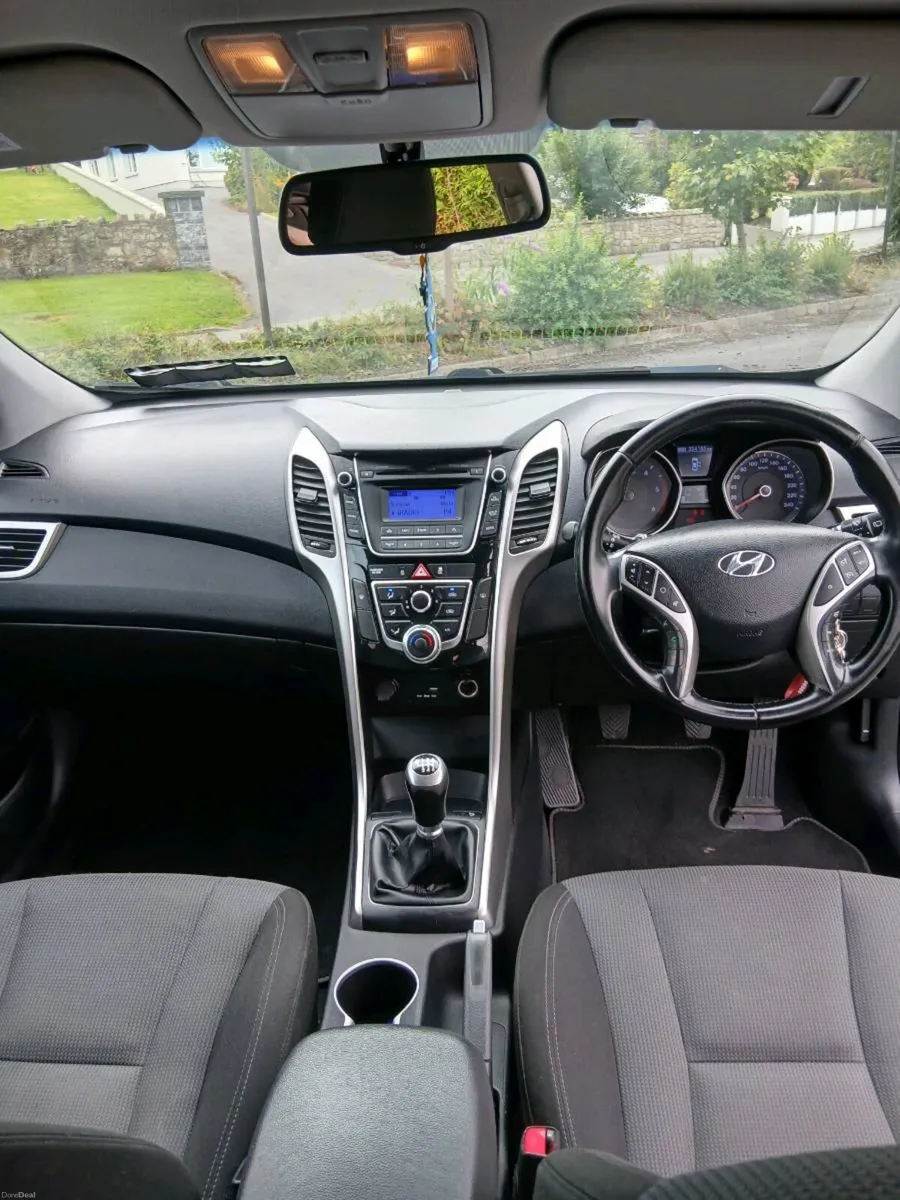 152 Hyundai i30 1.6 desiel - Image 5