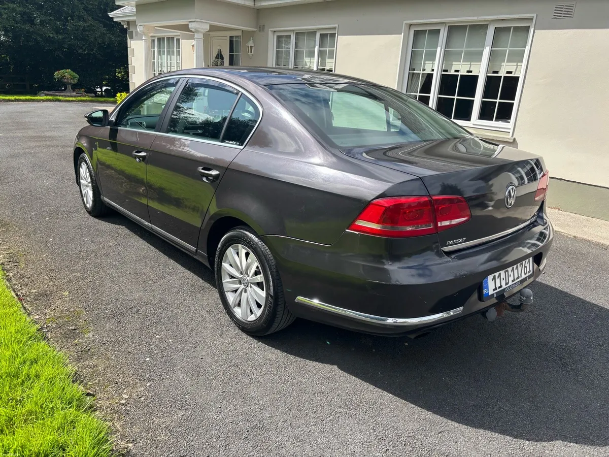 Volkswagen Passat 1.6 diesel 2011 - Image 3