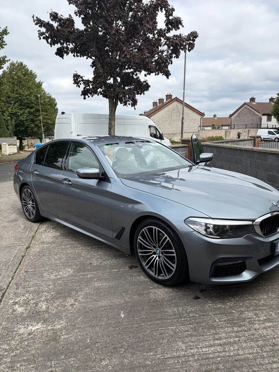 BMW 5 series - Image 1