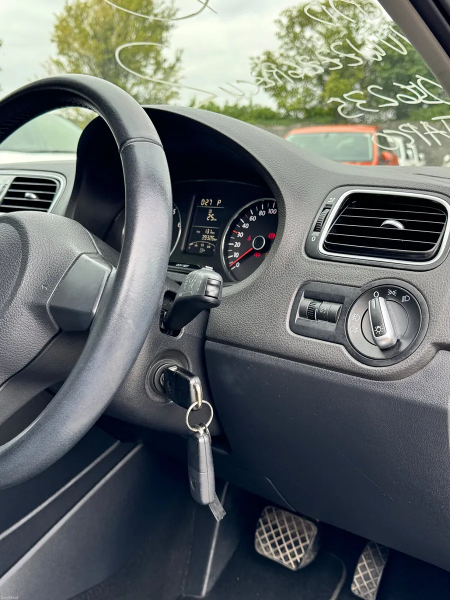 VW POLO 1.2 Tsi Auto Sports 37,000kms 2012 - Image 6