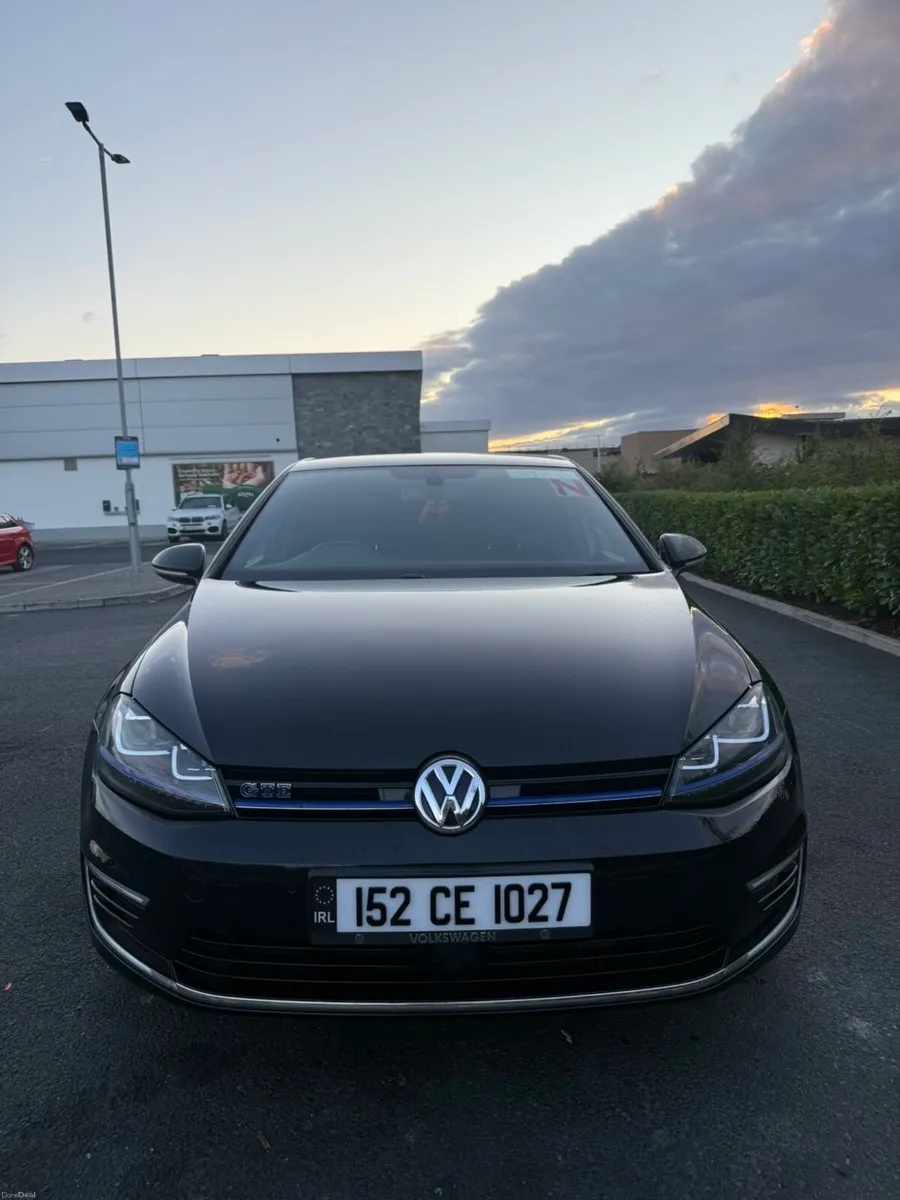 Volkswagen Golf GTE - Image 1