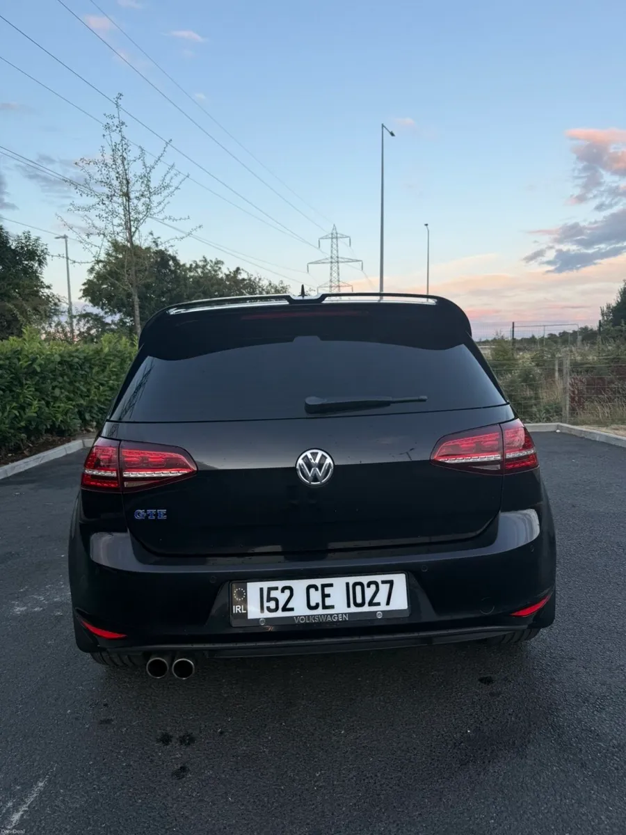 Volkswagen Golf GTE - Image 5