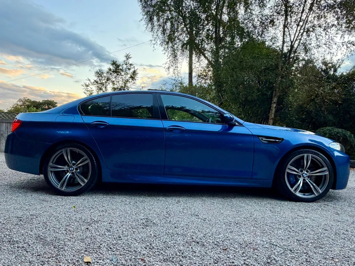 BMW M5 *F.BMW.S.H…Immaculate Example* - Image 3
