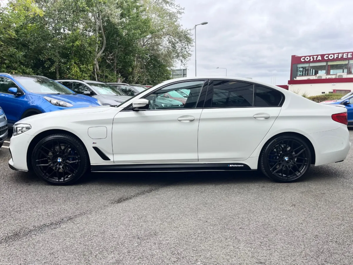 BMW 5-Series E G30 M SPORT 4DR AUTO - Image 4
