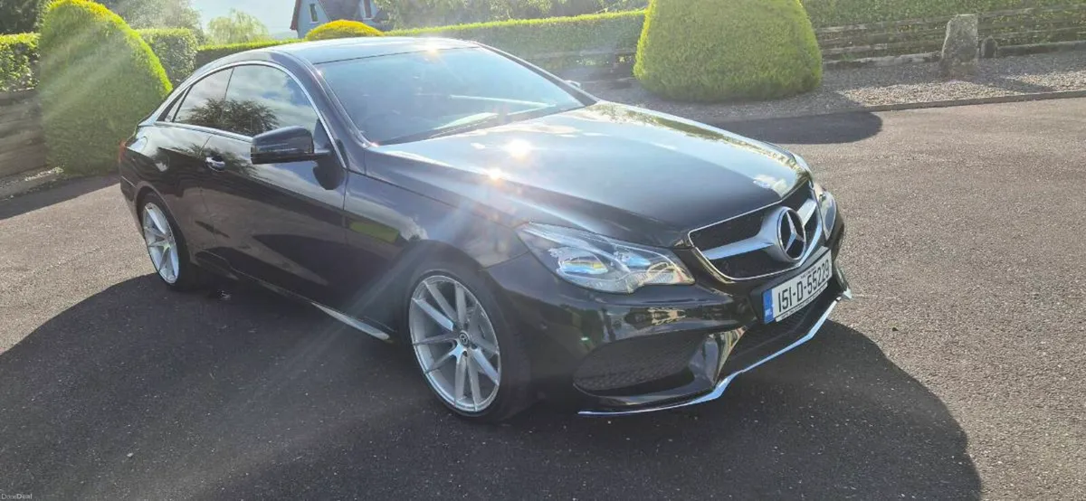 2015 MERCEDES E220 COUPE  LOW MILEAGE - Image 2