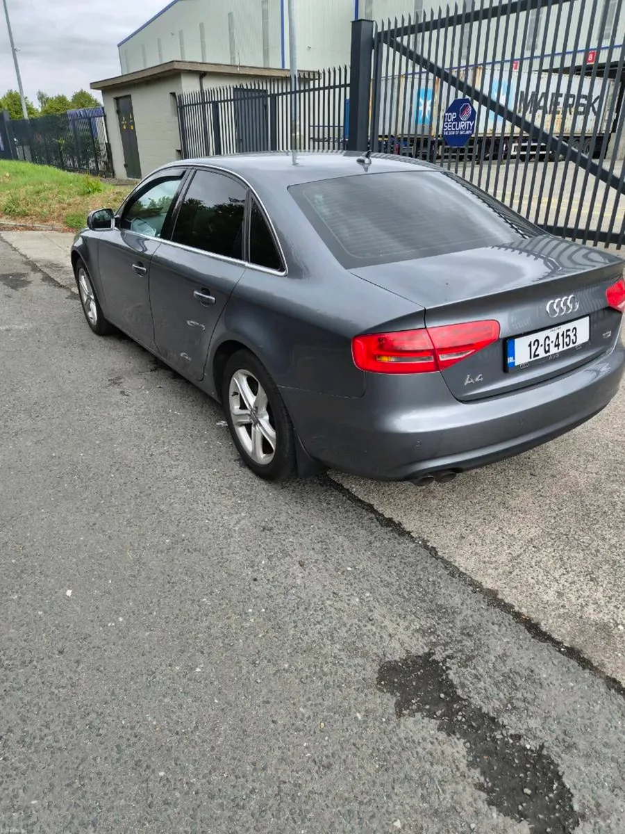 Audi A4 saloon - Image 4