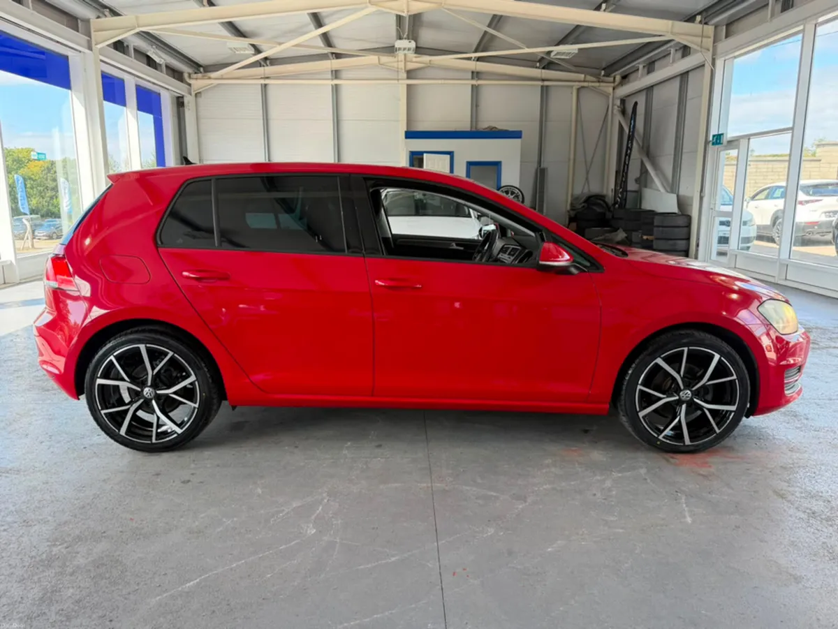 Volkswagen Golf 1.2 DBA-AUCJZ 5DR AUTO - Image 4