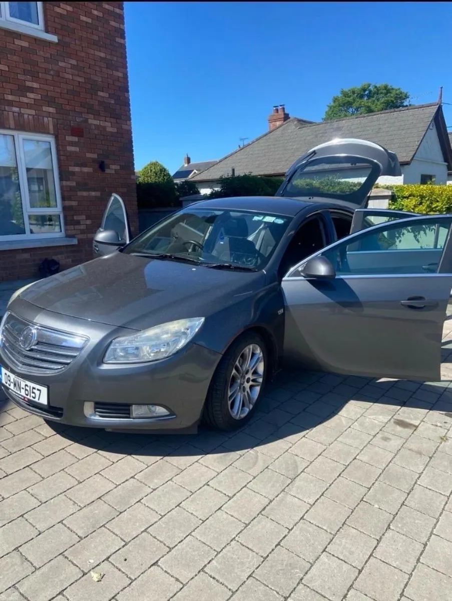 Vauxhall Insignia 2009 - Image 2