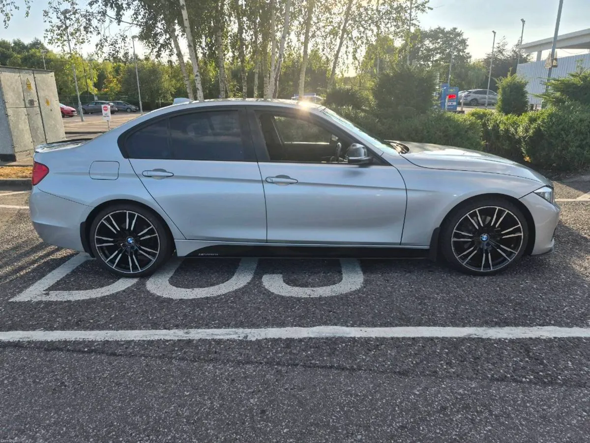 BMW 320D Sport - Image 2
