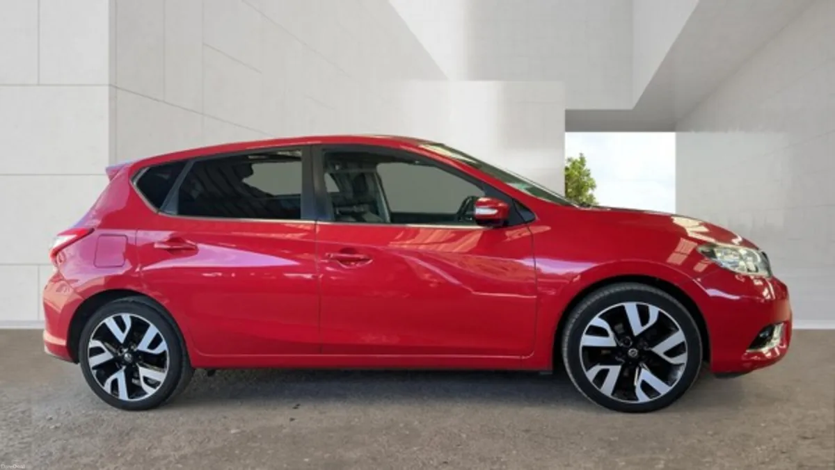 Nissan Pulsar Tekna - Image 5