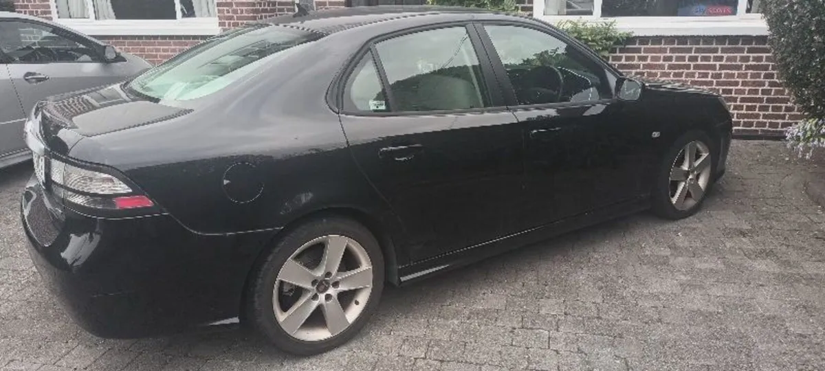 Saab 9-3 2011 - Image 6