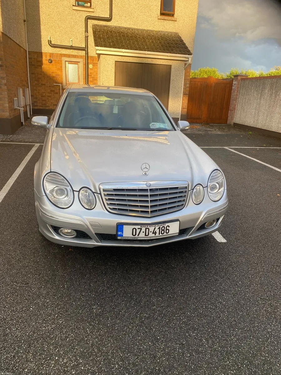 Mercedes E200 Kompressor - Image 2