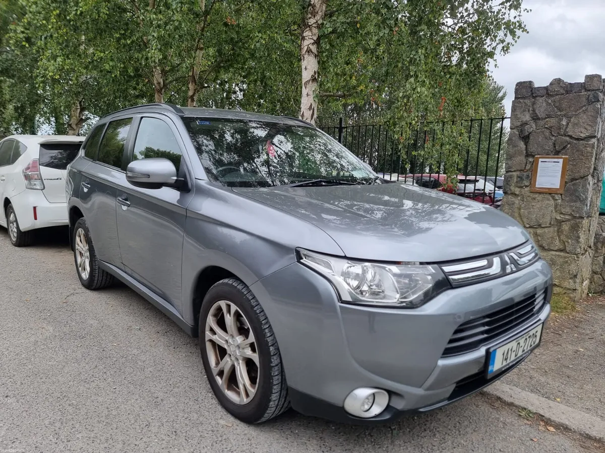 Mitsubishi Outlander 2014 automatic 7 seater €6999 - Image 1