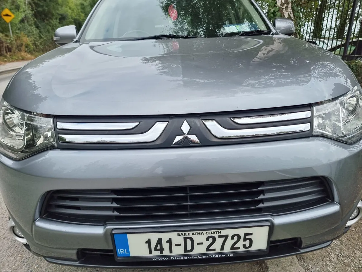 Mitsubishi Outlander 2014 automatic 7 seater €6999 - Image 3