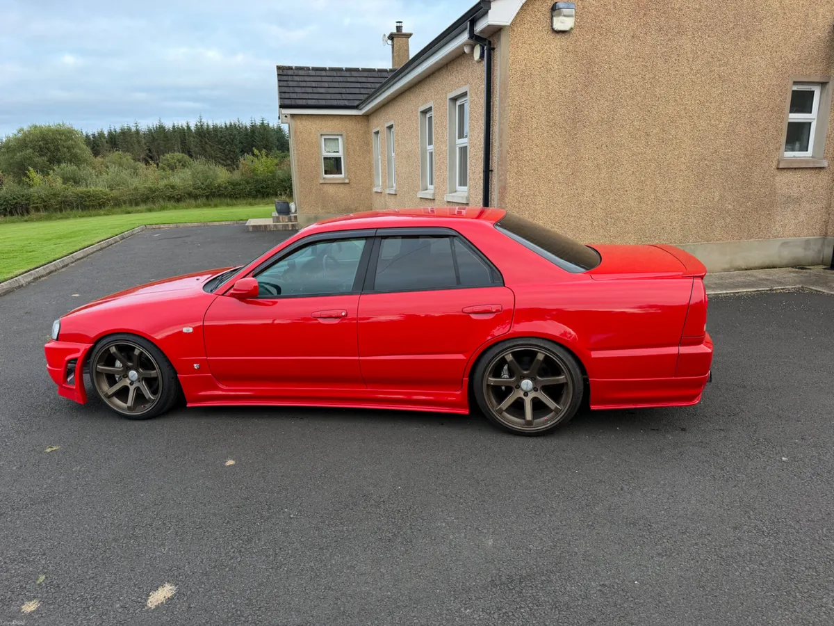 Nissan Skyline JDM - Image 2