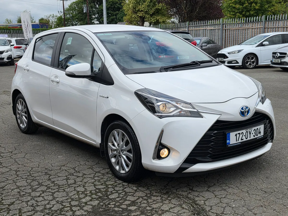 172 TOYOTA YARIS *HYBRID*TOP SPEC* - Image 3