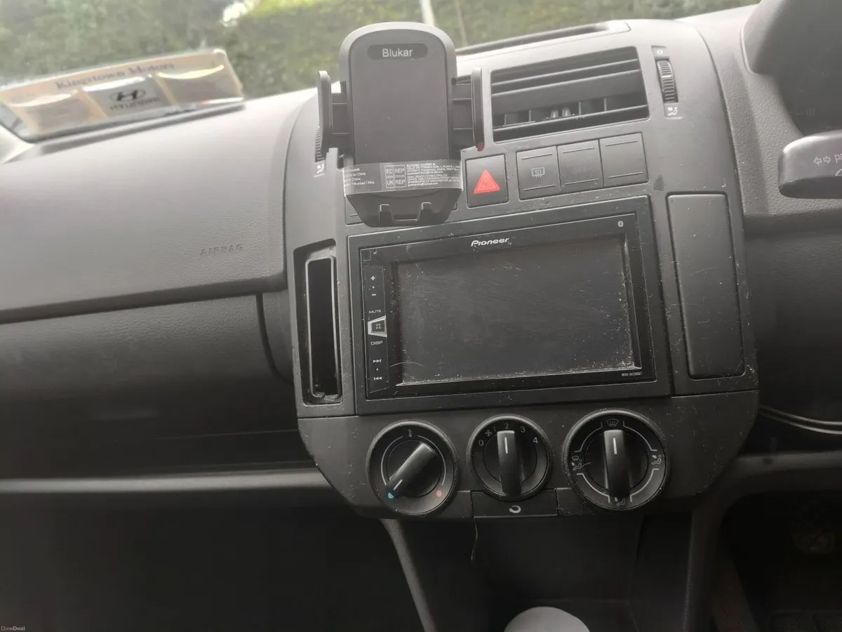 Volkswagen Polo 2004 - Image 3