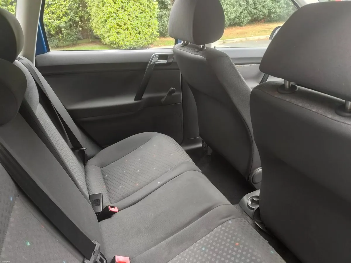 Volkswagen Polo 2004 - Image 6