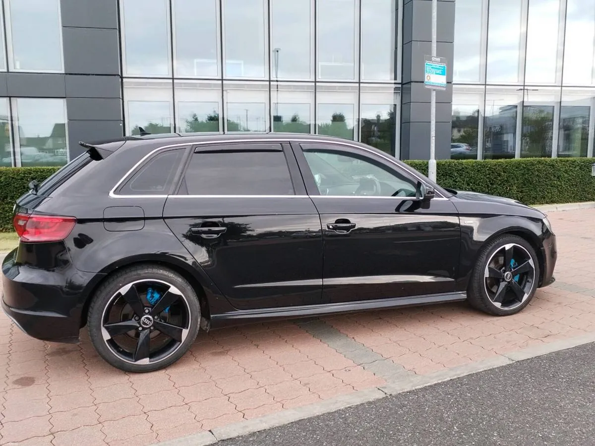 Audi A3 1.6 diesel.s.line - Image 5