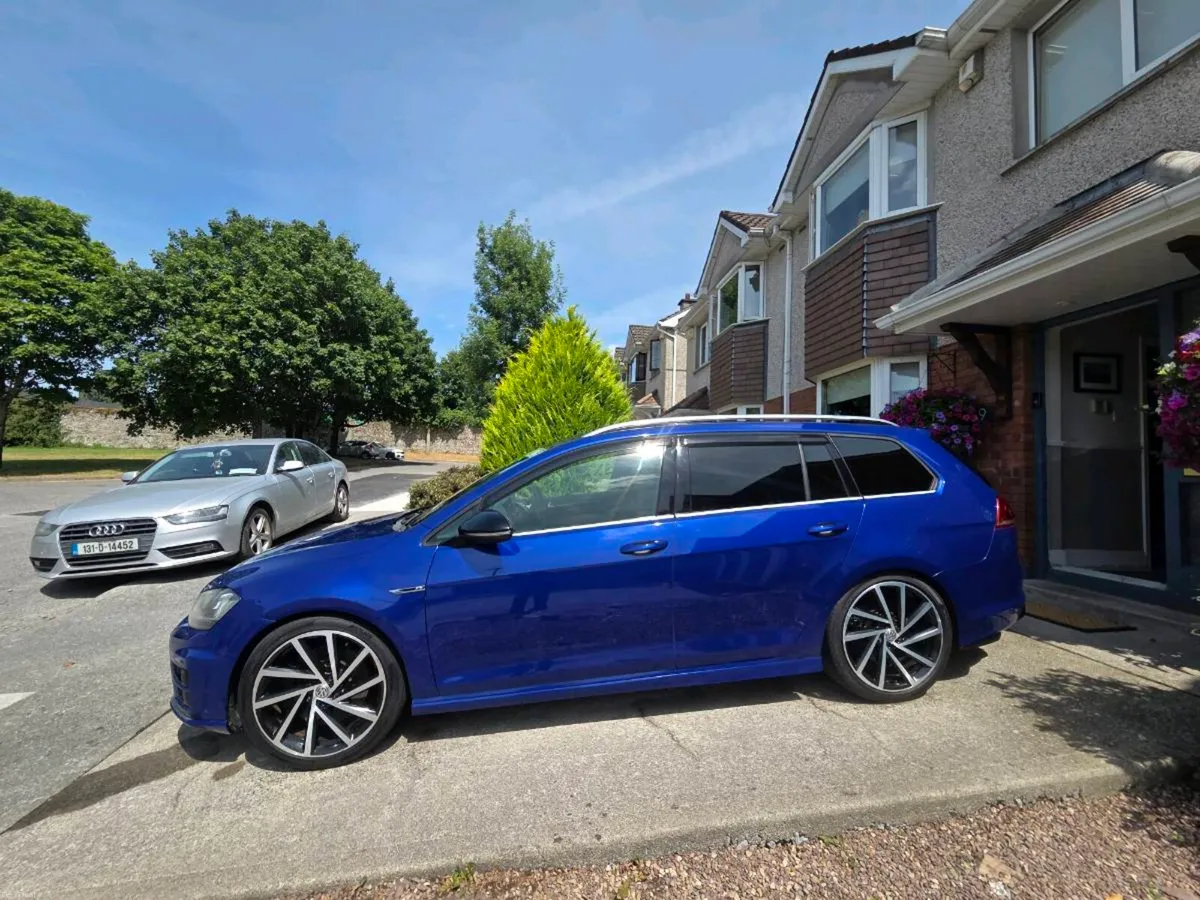 Volkswagen Golf R Estate 300bhp TSI 4MOTION - Image 6