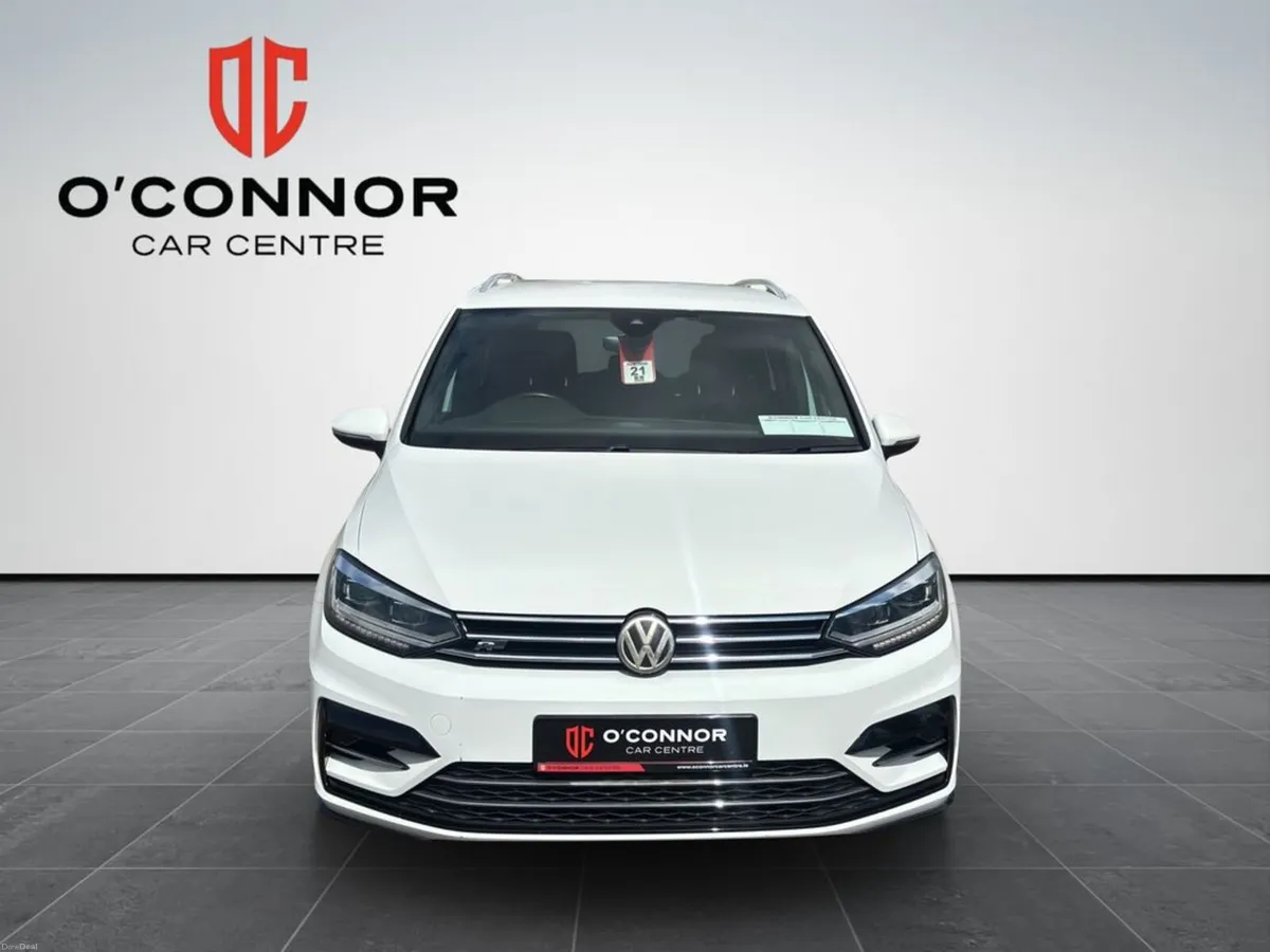 Volkswagen Touran R LINE 1.4 AUTO Seven-seat famil - Image 2