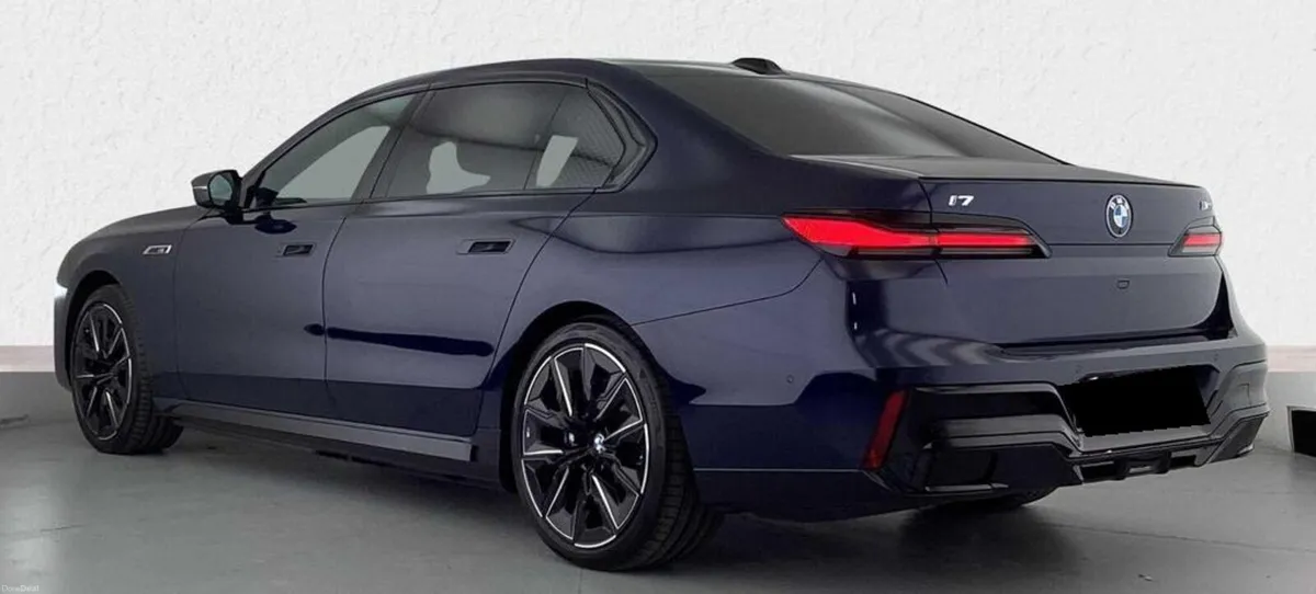 I7 M70 XDRIVE ^^  OVER  €230,000 ++ NEW - Image 4