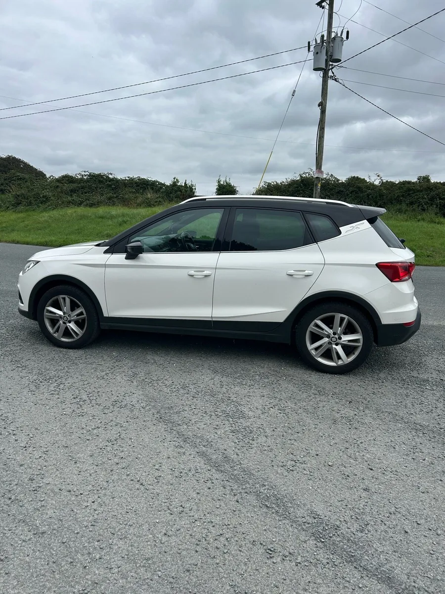 Car - Image 3