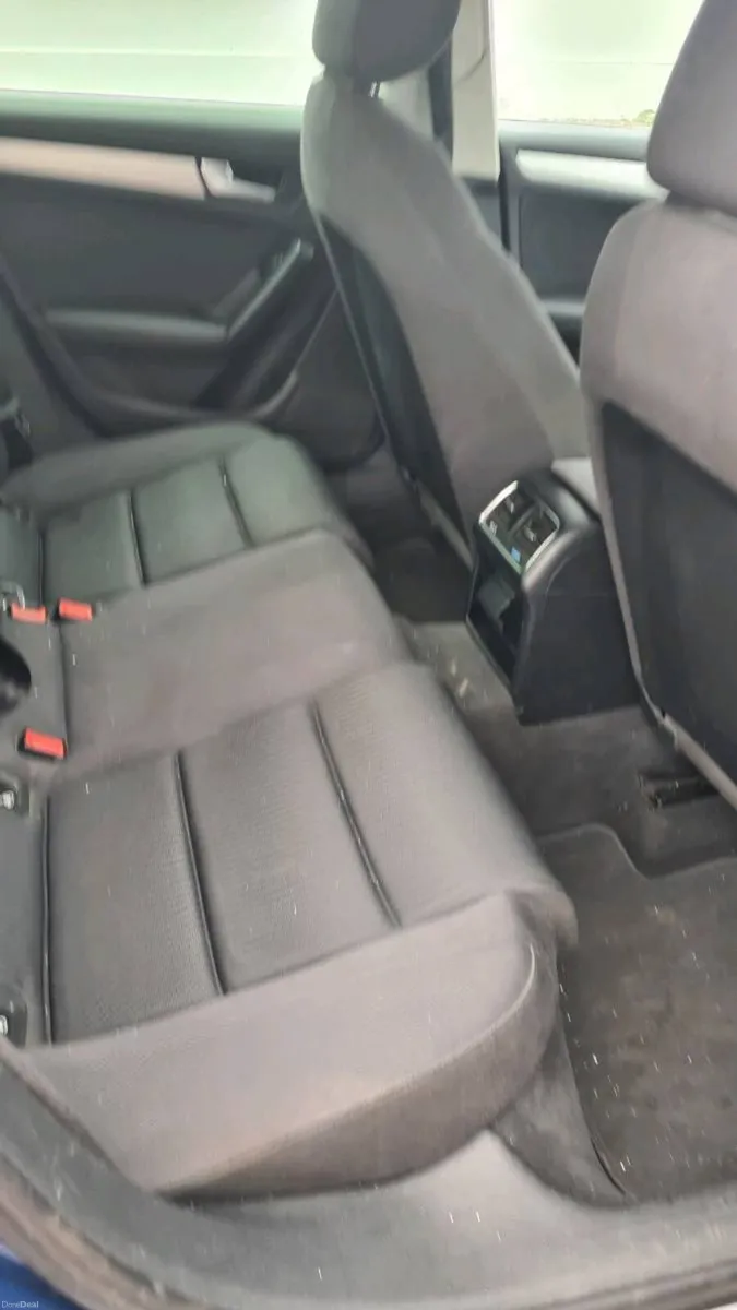 Car - Image 6