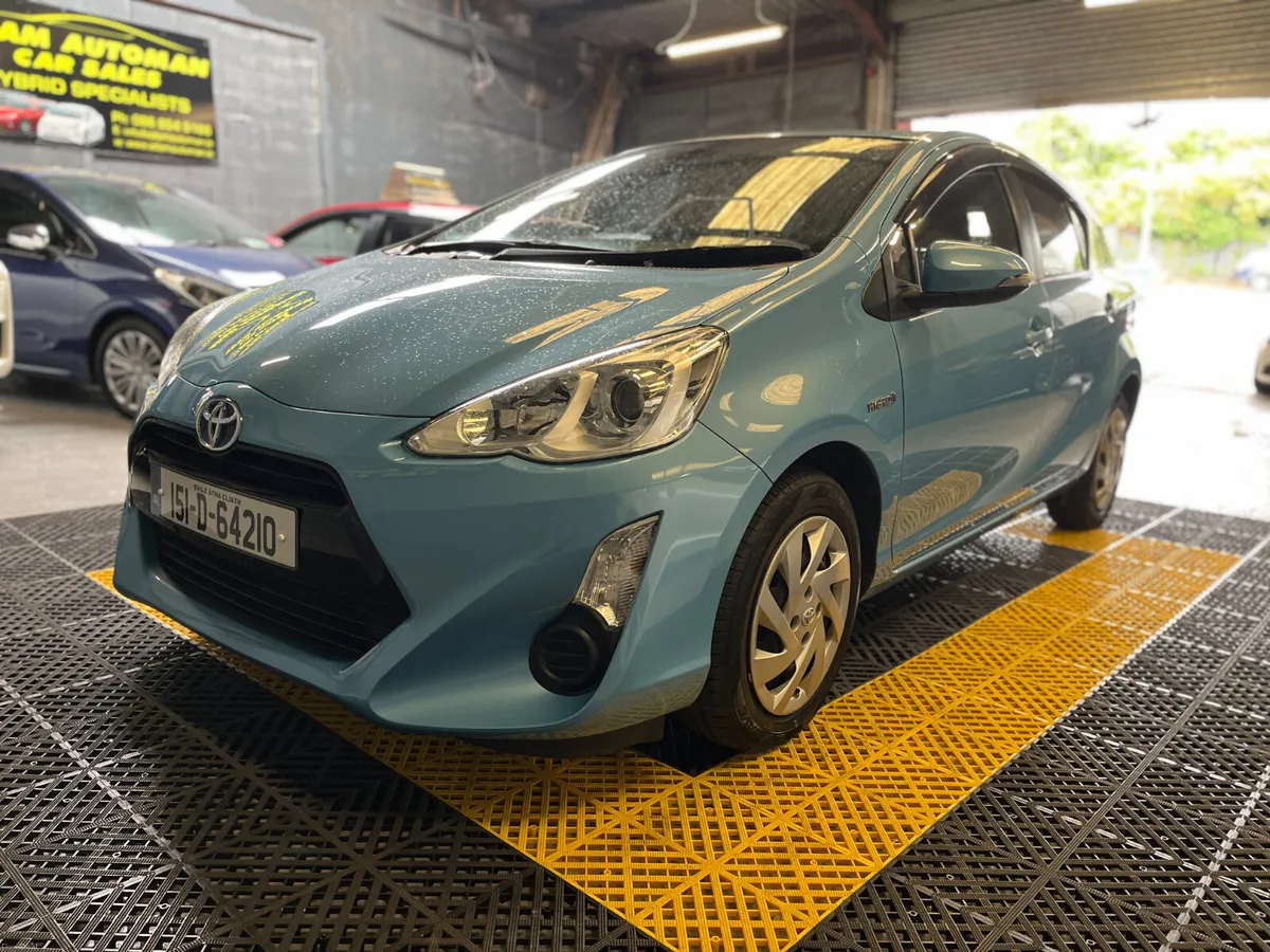 Toyota Aqua 2015 - Image 2