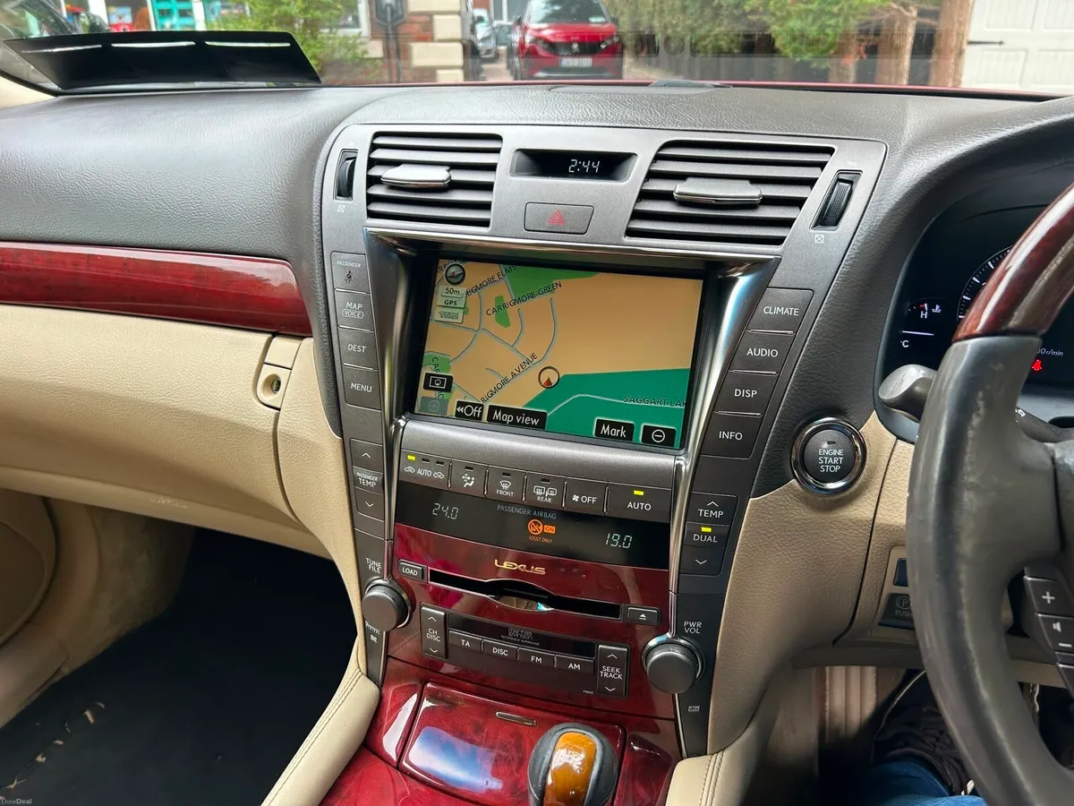 Lexus ls460. New NCT 09/27 tax 10/26 €9500 - Image 6