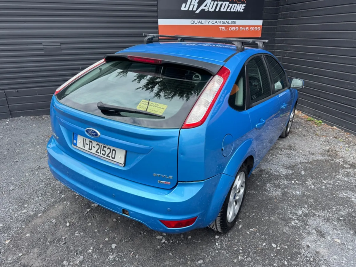 Ford Focus STYLE 5DR - Image 4