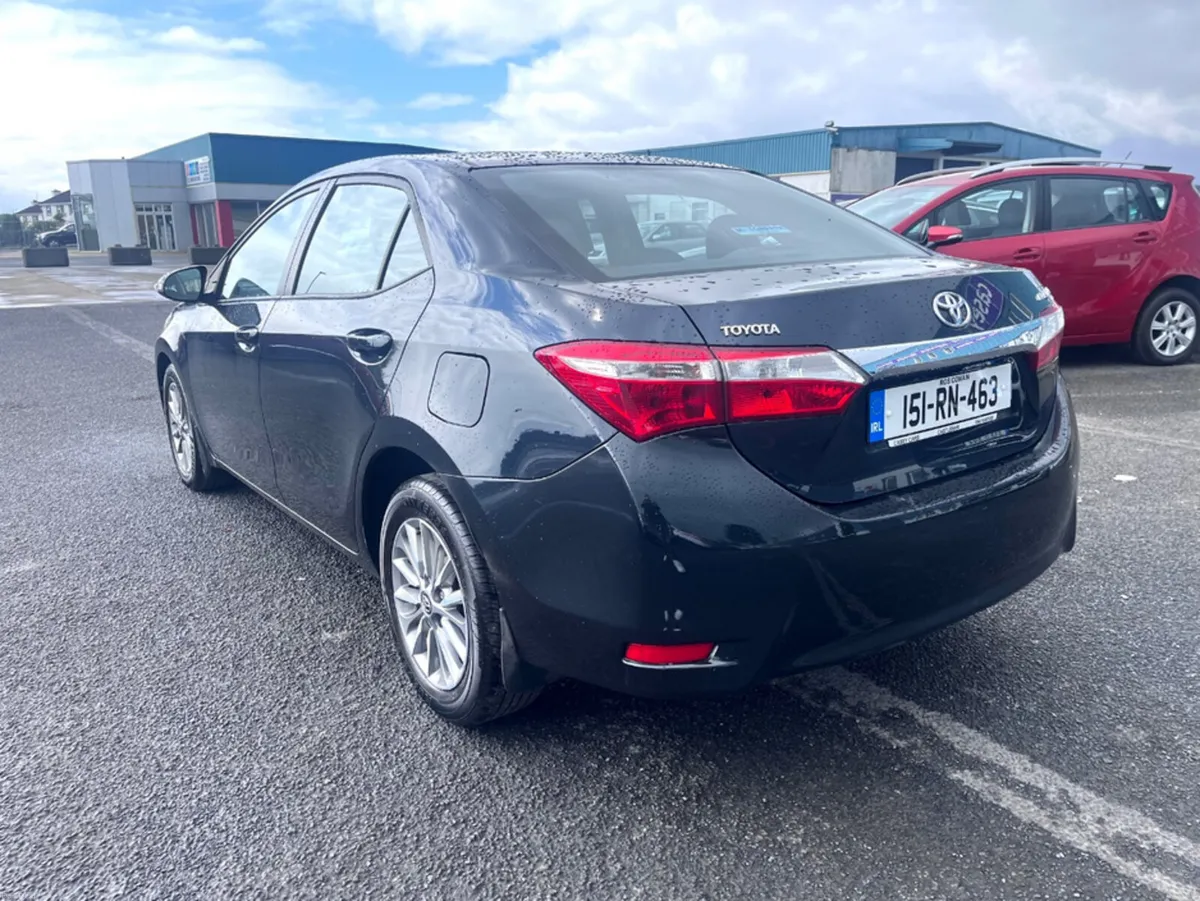 Toyota Corolla 1.4 D-4D TERRA 4DR - Image 2