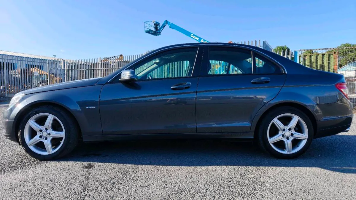 Mercedes-benz C220 2.1D 2010 - Image 6