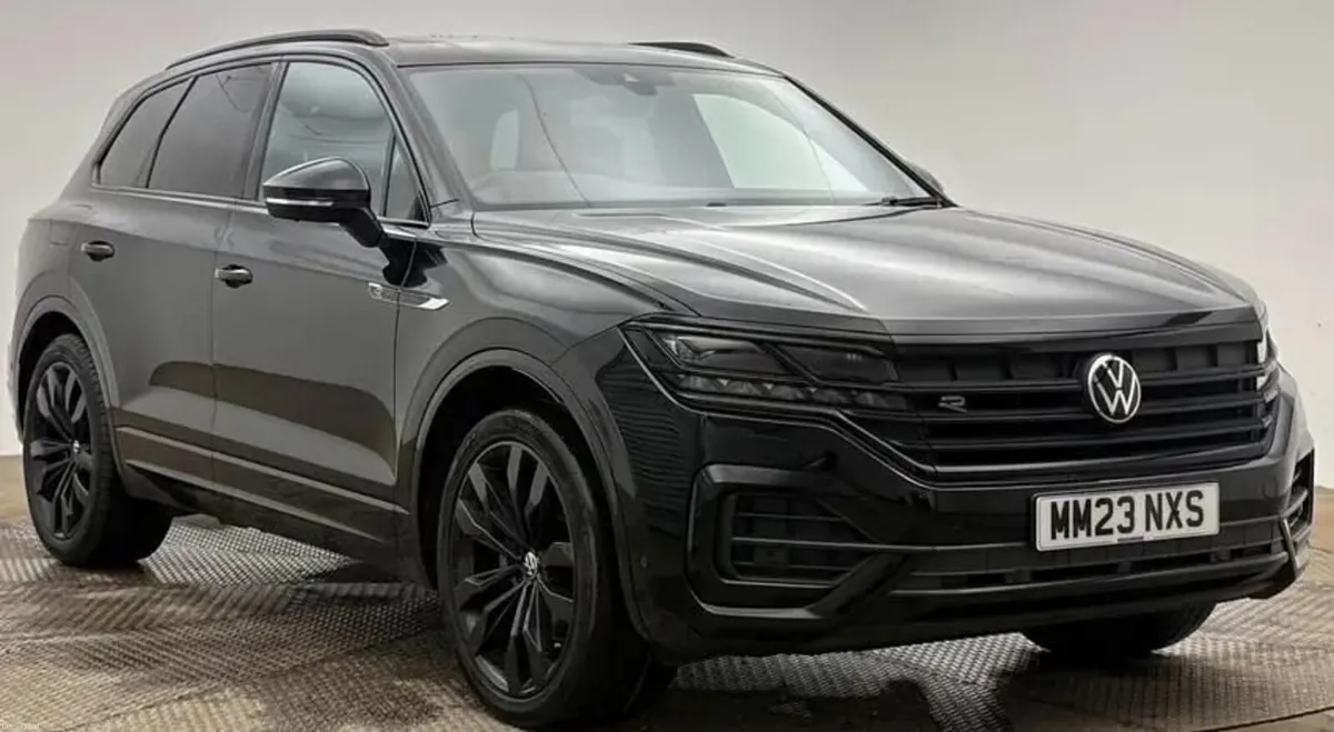 3.0 TDI V6 Black Edition SUV 5dr Diesel Tiptronic - Image 1