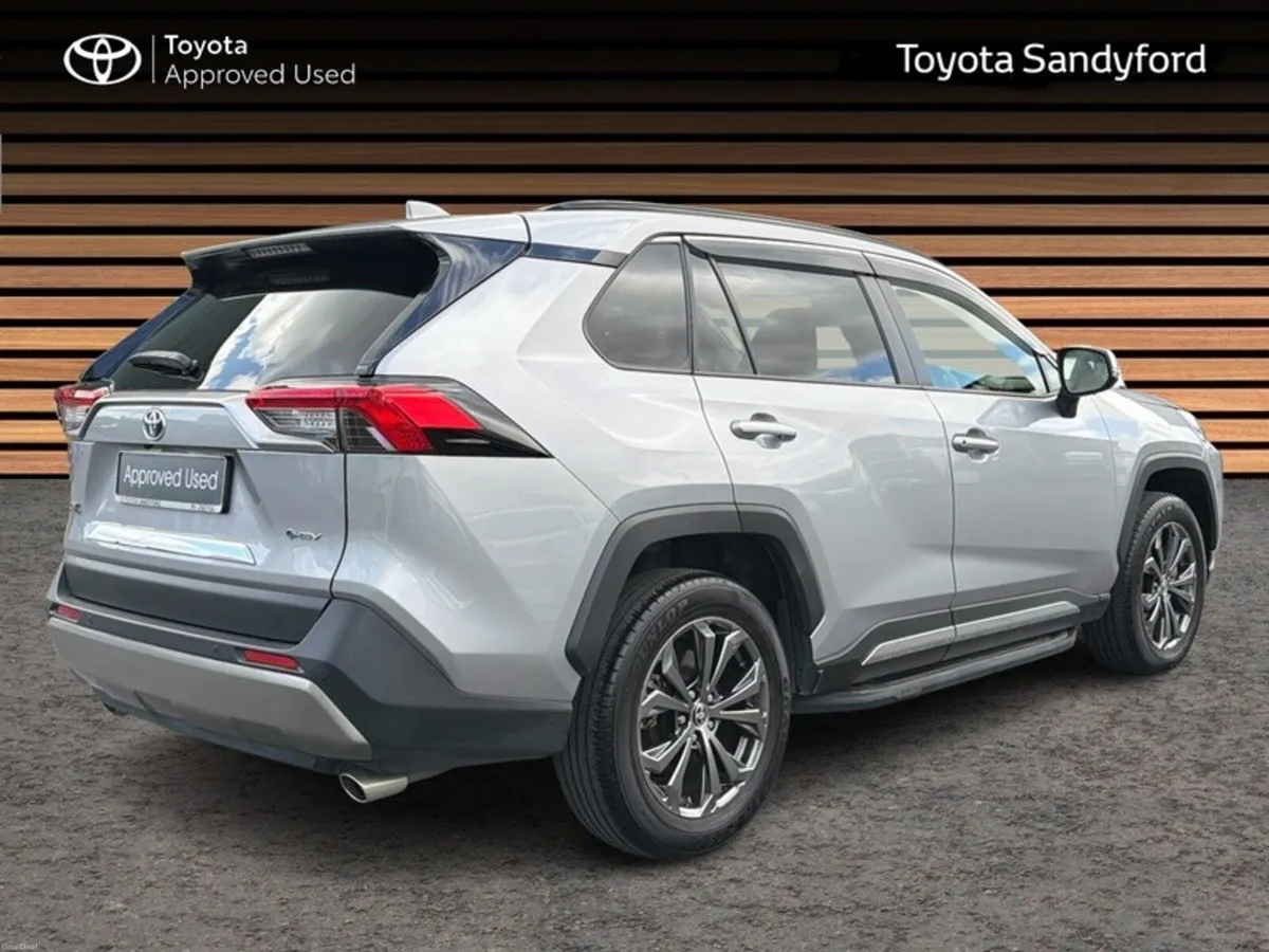 Toyota RAV4 PLATINUM HYBRID // PANORAMIC GLASS OPE - Image 2