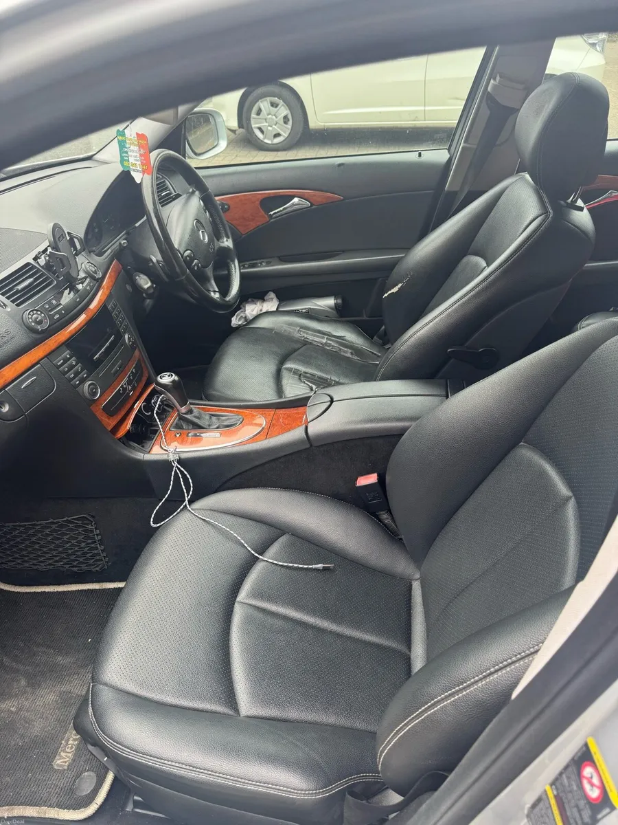 Mercedes Benz E Class Sport - Image 6