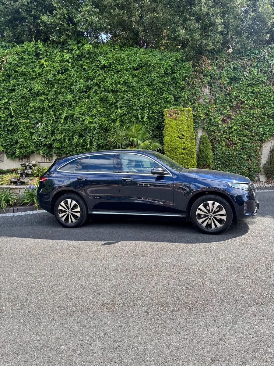 Mercedes-Benz EQC 2021 - Image 2