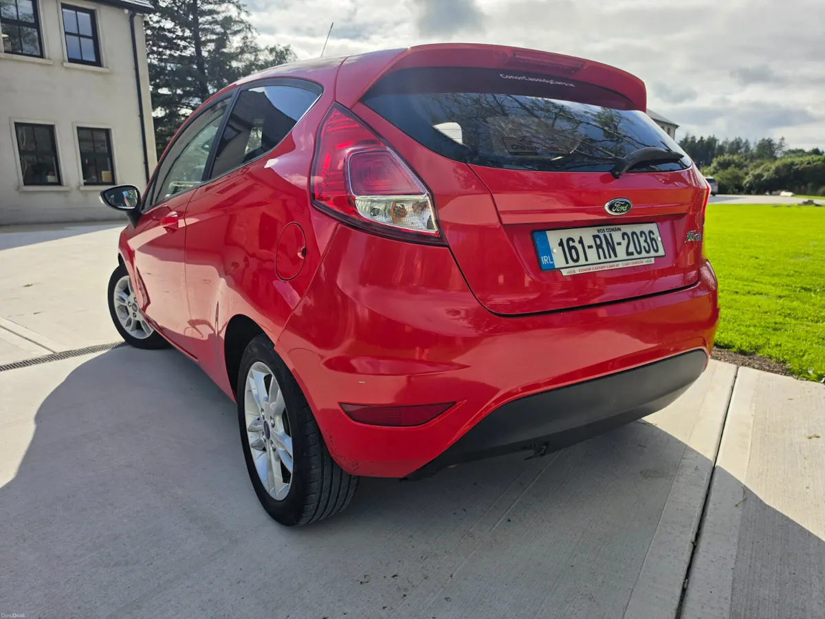 Ford Fiesta 2016 - Image 2