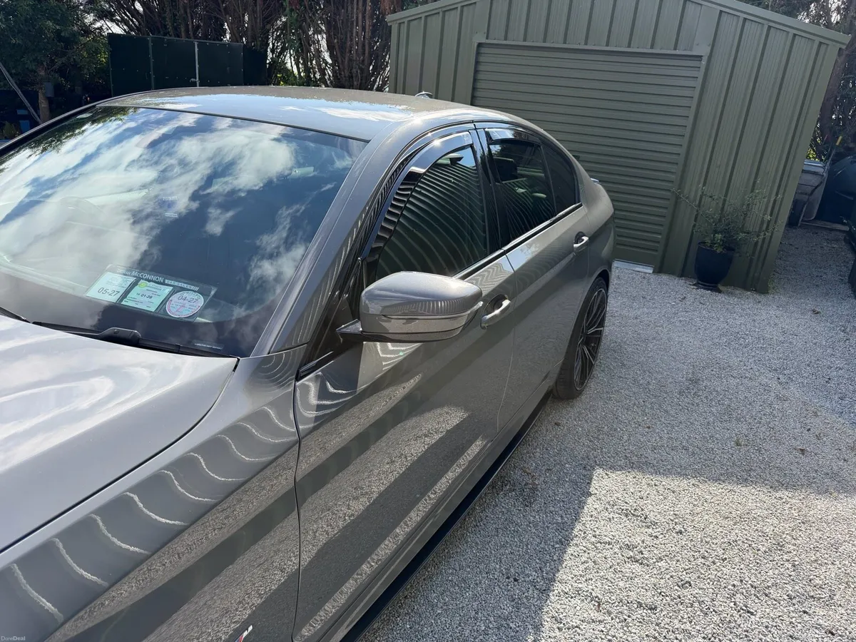 BMW 520d - Image 2