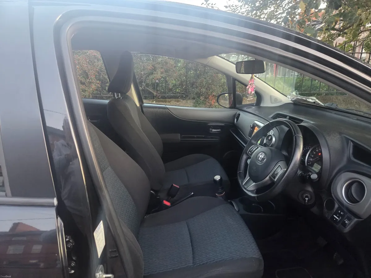 2013 Toyota Yaris,Nct 7/27. - Image 2
