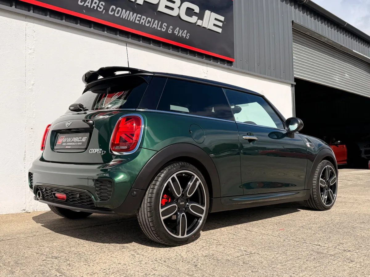 Mini Cooper 1.5D JCW Pack 2018 - Image 4
