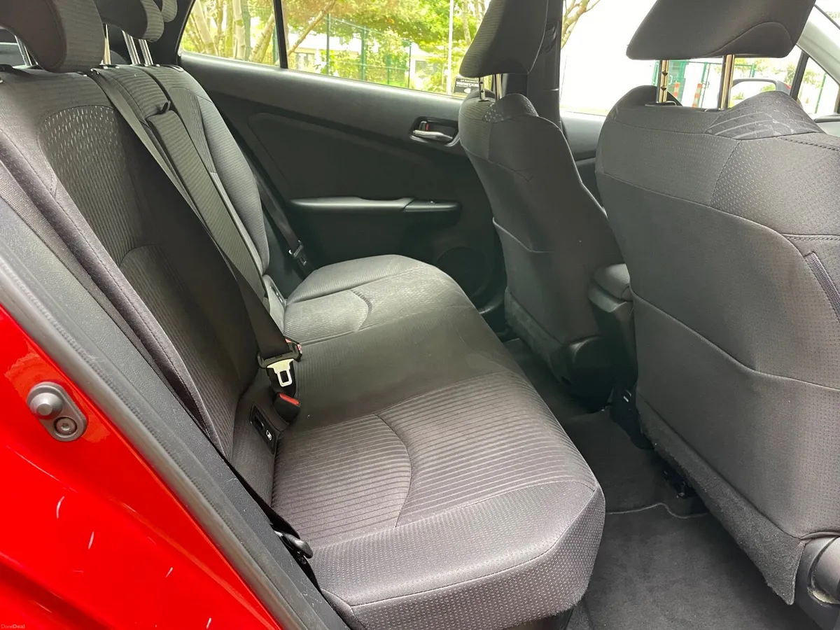 Toyota Prius 2016, 4 dr saloon, hybrid Nct & Tax - Image 2